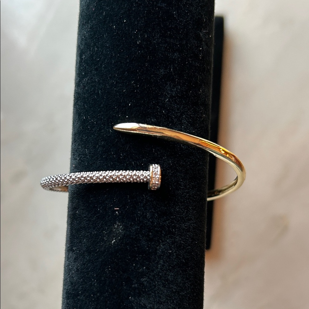 Elegant Gold and Silver Women's Bracelet